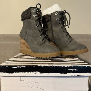 New, Size 11 Dolce Vita